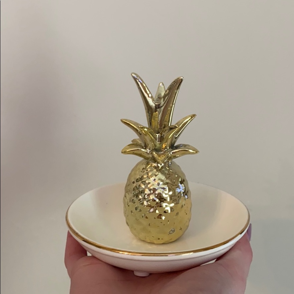 jewelry holder
